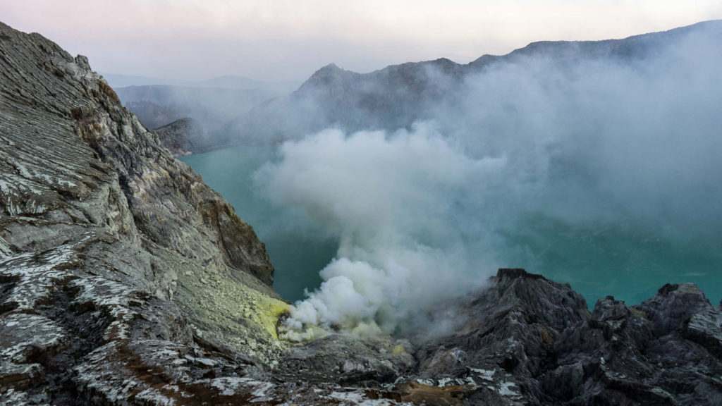  Kawah  Ijen  the green crater Blog Treasures of 