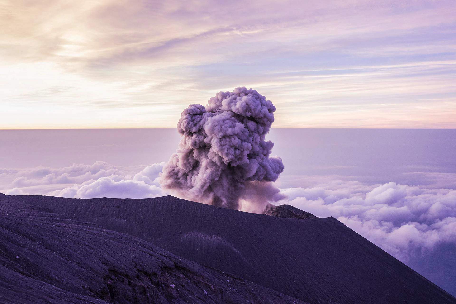 Semeru Volcano Trek